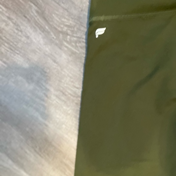 Fabletics Define PowerHold® Mid-Rise Capri - Picture 7 of 7